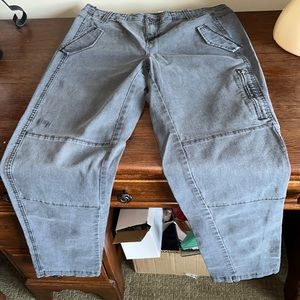 Size 4 Per Se’ Grey Moto Pants Like New